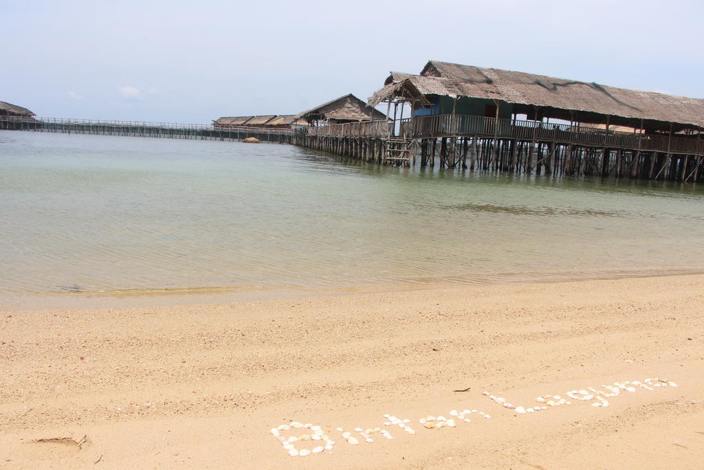 تيلوكباكاوْ Bintan Laguna Restaurant And Resort المظهر الخارجي الصورة